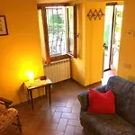 Podere Casalino ファームステイ レッジェッロ