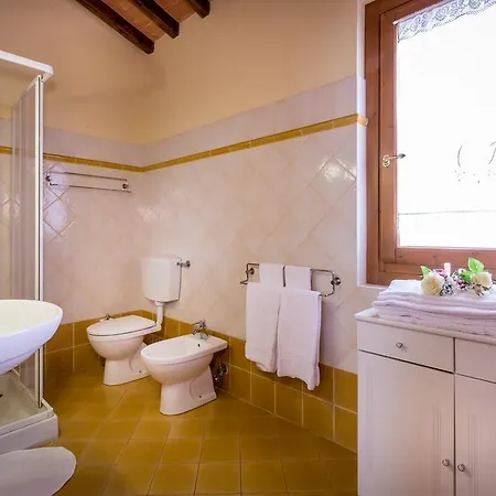 مزرعة للإقامة Podere Casalino